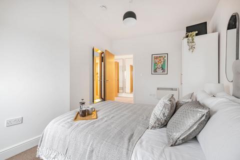 1 bedroom flat for sale, Warple Way, London W3