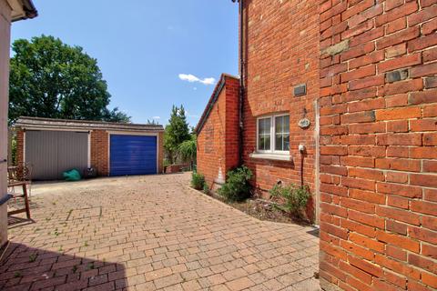 undefined, Wokingham RG41