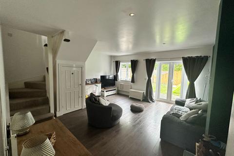 undefined, Erwr Brenhinoedd, Llandybie, SA18 2TQ