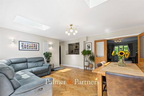 38 Boadicea Way, Colchester, CO2 9BE