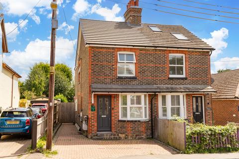 3 bedroom semi-detached house for sale, Brookhill Road, Crawley RH10