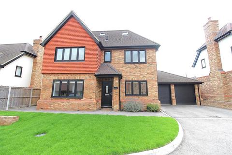 5 bedroom detached house for sale, Shaw Close, Minster On Sea