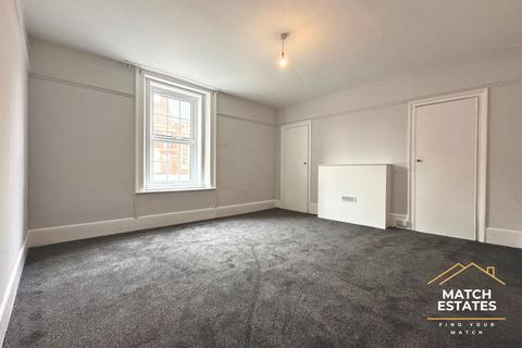 2 bedroom apartment to rent, Sandgate Road, Folkestone CT20