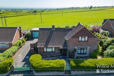 3 bedroom detached bungalow for sale, Woolavington Hill, Woolavington, Bridgwater TA7