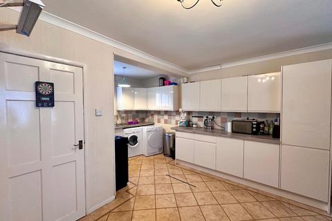 5 Chestnut Way, Bridgend, CF31 4ER