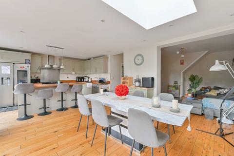 4 bedroom semi-detached house for sale, Mayday Gardens, Blackheath, London, SE3
