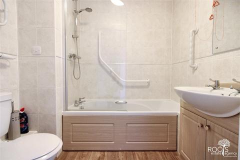 undefined, Benedict Court, Berkshire RG14