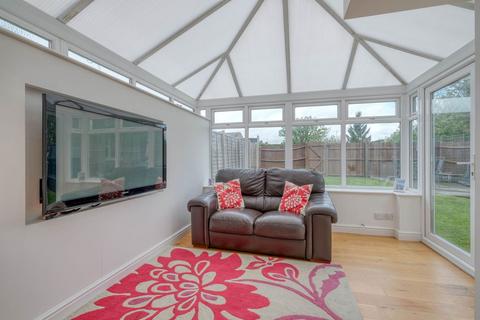 3 Bourne Close, Kington, Worcester, WR7 4LF