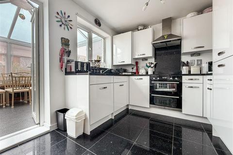 undefined, Thistle Close, Portchester,