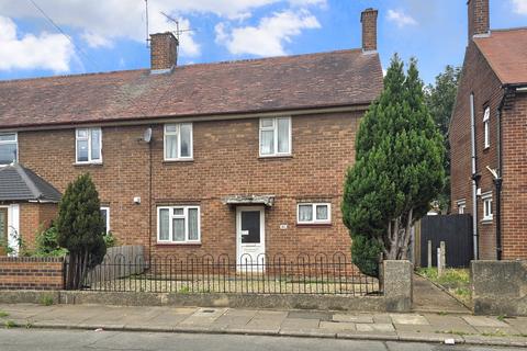 Pembroke Road, Spencer, NN5 7EN