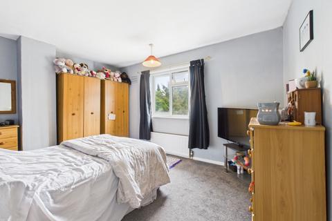 3 bedroom end of terrace house for sale, Pembroke Road, Spencer, NN5 7EN