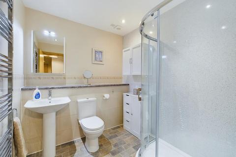 8 Jedburgh Place, Perth, PH1 1SJ