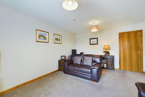 8 Jedburgh Place, Perth, PH1 1SJ