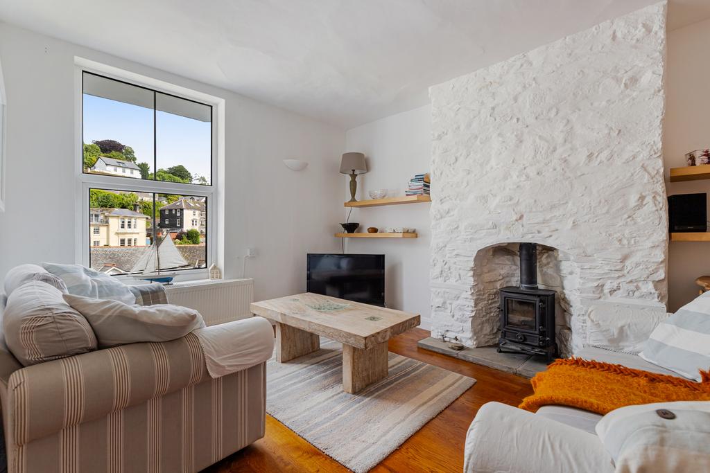 8 Sitting Room 69 South Ford Road Dartmouth - 2507