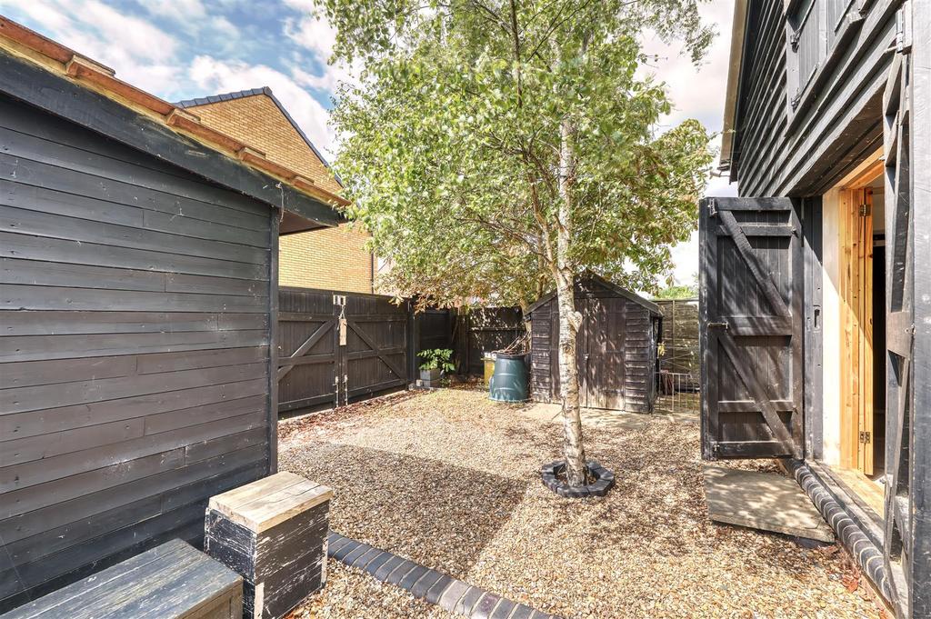 75 Wharf Rd Higham-32.jpg