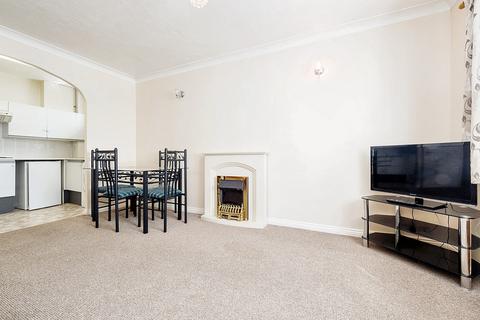 1 bedroom apartment for sale, Cunningham Close, Romford, RM6
