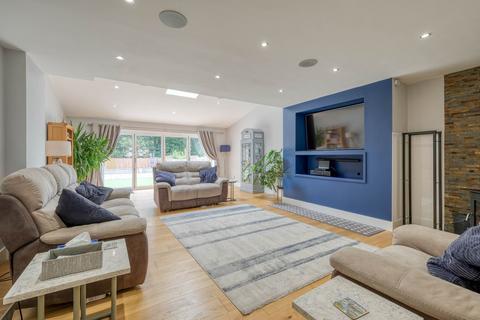 5 bedroom detached house for sale, Birmingham Road, Marlbrook, B61