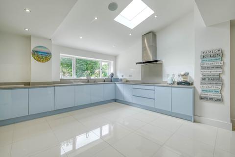 5 bedroom detached house for sale, Birmingham Road, Marlbrook, B61