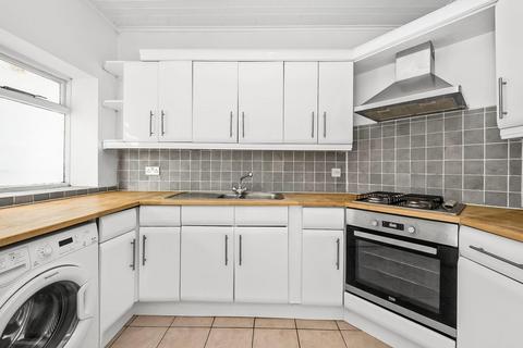 2 bedroom flat for sale, Cintra Park, Crystal Palace, London, SE19