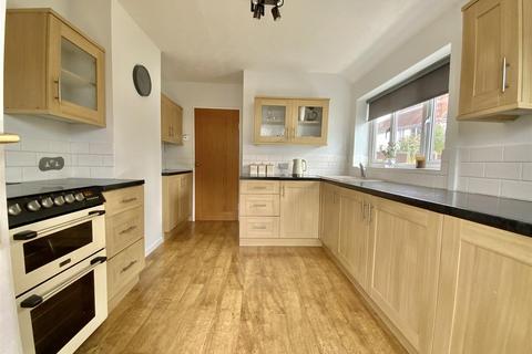 undefined, Puxley Road, Deanshanger