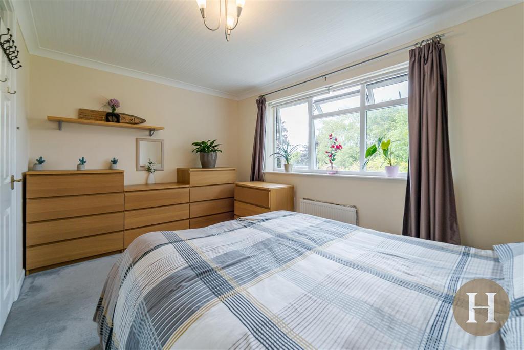 Hadleigh Estate Agents-13.jpg