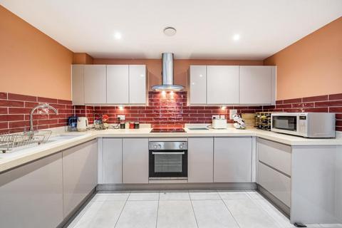 2 bedroom flat for sale, High Wycombe,  Buckinghamshire,  HP13