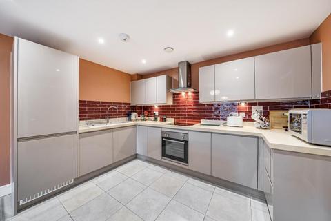 2 bedroom flat for sale, High Wycombe,  Buckinghamshire,  HP13