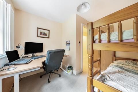 2 bedroom flat for sale, High Wycombe,  Buckinghamshire,  HP13