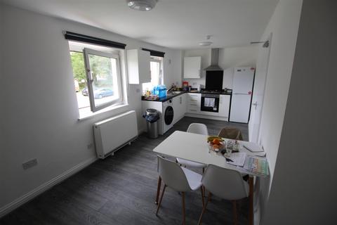 3 bedroom house to rent, Grainger Park Road, Newcastle Upon Tyne NE4