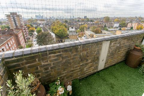 1 bedroom flat for sale, Mayville Estate, Conrad House Mayville Estate, N16