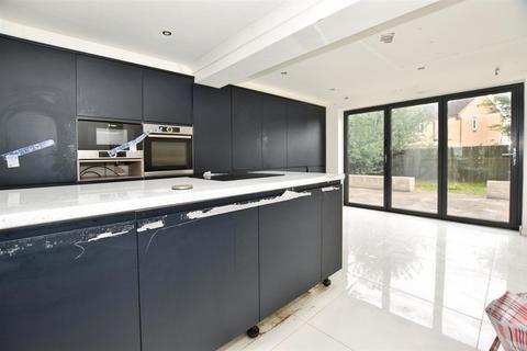 6 Brecon Drive, Kingswood, Hull, HU7 3JB