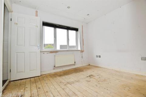 6 Brecon Drive, Kingswood, Hull, HU7 3JB