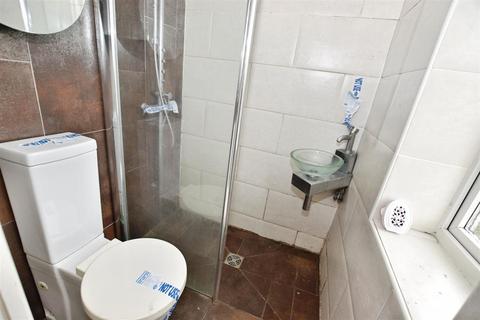 6 Brecon Drive, Kingswood, Hull, HU7 3JB