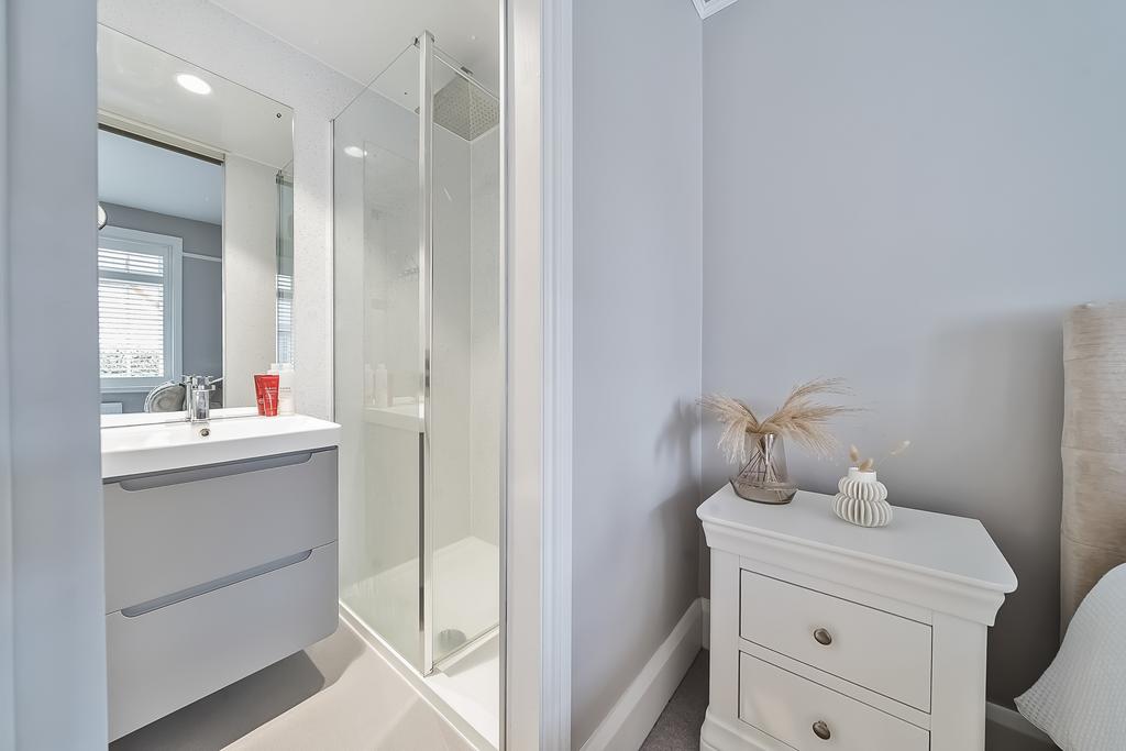 Ensuite Shower Room
