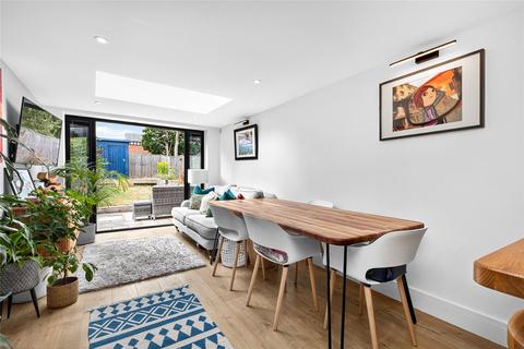 3 bedroom semi-detached house for sale, Down Road, Surrey GU1