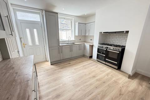 3 bedroom terraced house for sale, Mostyn Mount, Halifax HX3