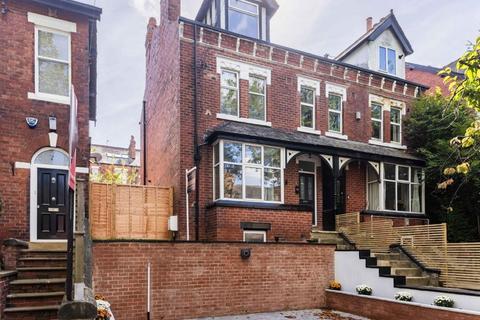 undefined, Oakwood Avenue, Leeds LS8
