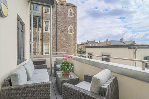 undefined, Dorville House, Hillside - Stunningly Presented & Modern Apartment