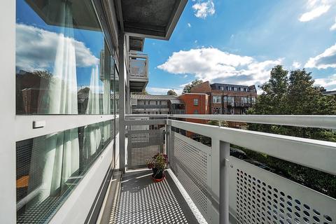 1 bedroom apartment for sale, New Park Road, London