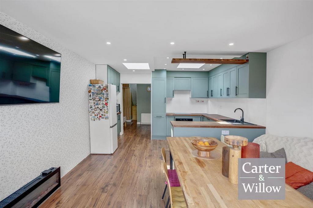 Kitchen / living