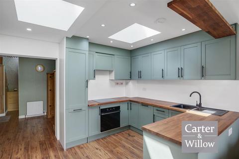 3 bedroom end of terrace house for sale, Ilchester Road, Essex