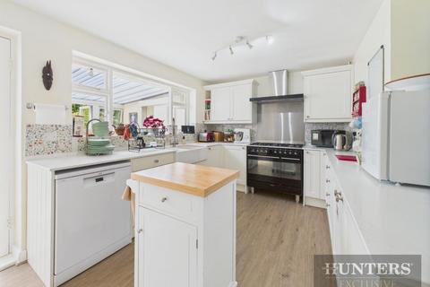 3 bedroom detached bungalow for sale, Red Scar Drive, Newby, Scarborough, YO12 5RQ