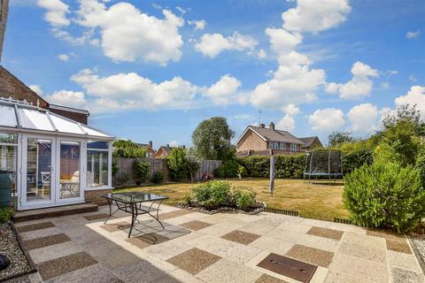 3 bedroom detached house for sale, Heron Shaw, Cranleigh, Surrey