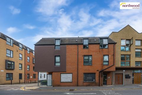 1 bedroom flat for sale, Aldenham Road, Bushey, WD19