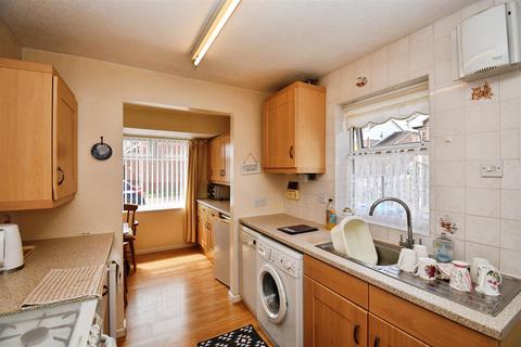 2 bedroom semi-detached bungalow for sale, Elsham Rise, Hessle