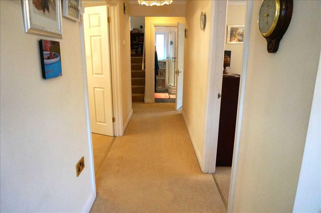 Inner hall :
