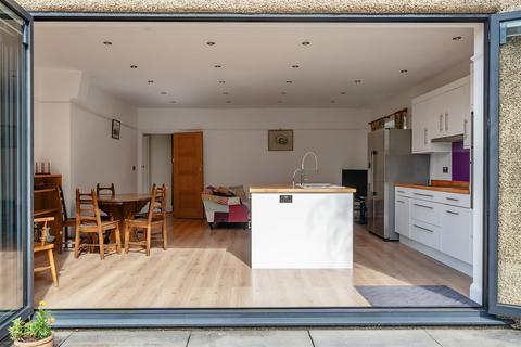 undefined, Pine Walk, Banstead