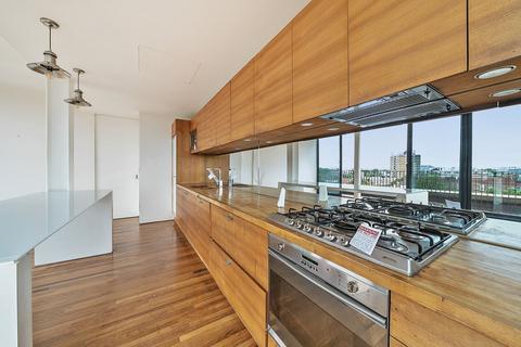1 bedroom flat for sale, The Jam Factory, Green Walk, SE1