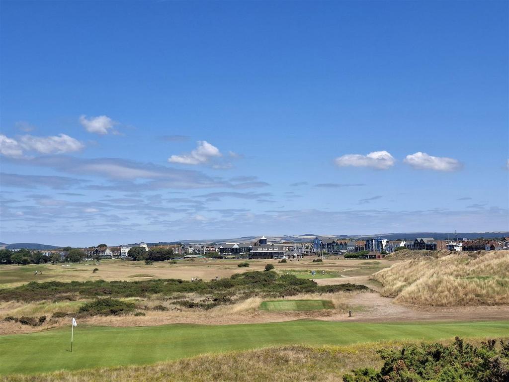 Harbourside East from West Beach.jpg