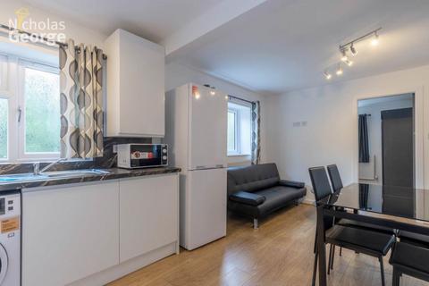 undefined, Oxford Road, Moseley, B13 8EJ